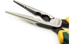 High leverage long nose combination pliers 220mm