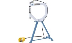 Skardos formavimo staklės Bernardo PGH 500