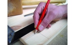 Staliaus pieštukas 2H, 175mm, raudonas, 1vnt