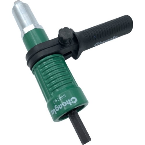 Kniediklio adapteris suktuvui-gręžtuvui .5vnt.