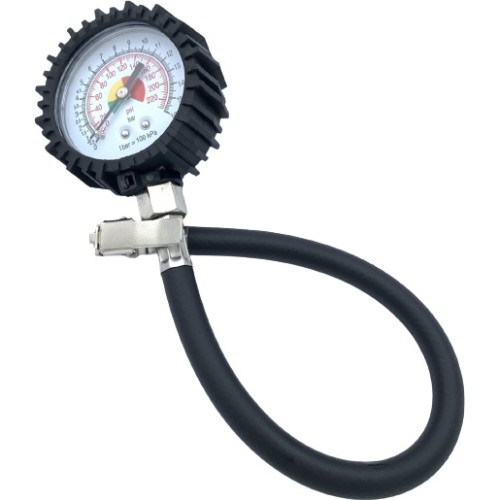 Tire inflating gun with manometer