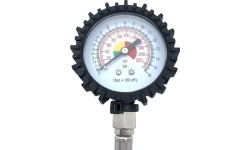 Tire inflating gun with manometer