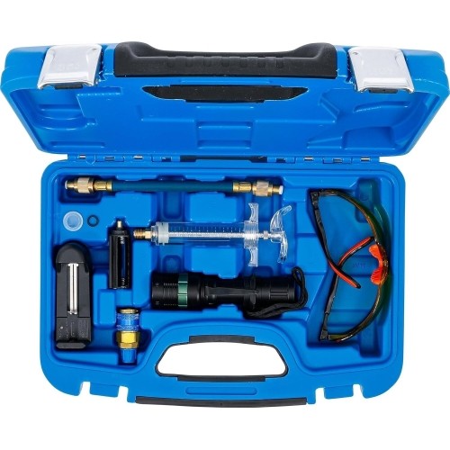Refrigerant leak detector kit with UV flashlight