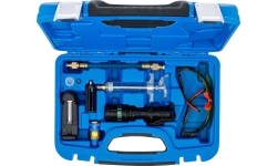Refrigerant leak detector kit with UV flashlight