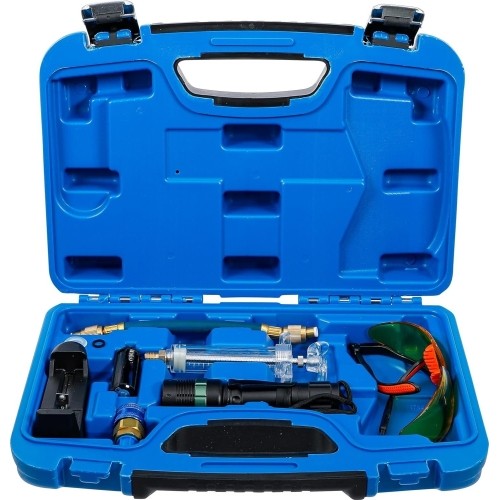Refrigerant leak detector kit with UV flashlight