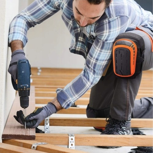 Protective knee pads