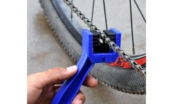 Šepetys motociklų grandinėms valyti