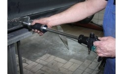 Pneumatinis plaktukas kėbulo lyginimui su prisisiurbiančiais padais