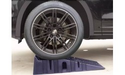 Rampa automobiliui 2500kg 2vnt.