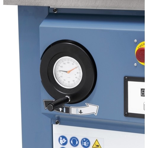 T 700 / 400 V