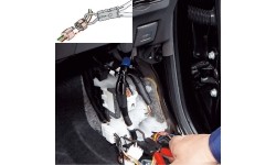 Electrical connector disconnect pliers