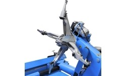 Tyre changer for truck