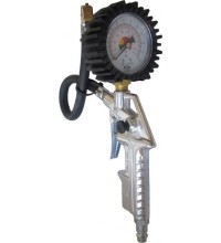 Tire inflating gun with manometer
