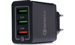 Įkroviklis 220V greito krovimo 2xUSB/2.1A +1USB/QC3.0
