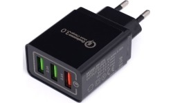 USB charger with fast charge port 220V, 2x2.1A 1xQC3.0