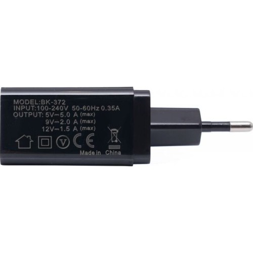 Įkroviklis 220V greito krovimo 2xUSB/2.1A +1USB/QC3.0