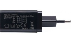 USB charger with fast charge port 220V, 2x2.1A 1xQC3.0