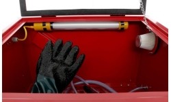 Vertical sandblaster, 90 L, with LED lighting