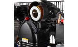 Oil-lubricated belt-driven air compressor, 50 l, 2.8 kW, 8 bar