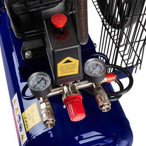 Oil-lubricated belt-driven air compressor, 50 l, 2.8 kW, 8 bar