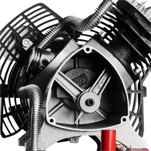 Oil - lubricated air compressor, 100 l, 3 kW